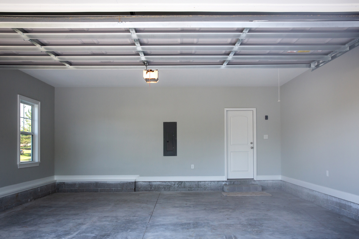 The Importance of Proper Garage Ventilation for Preventing Moisture, Mold and Health Issues