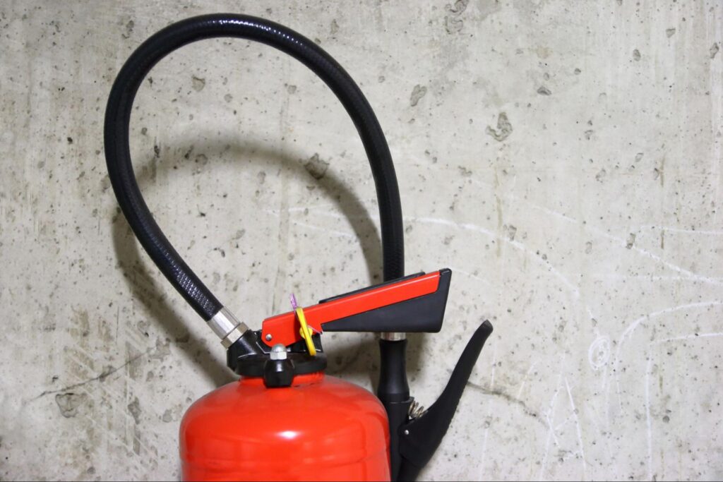 fire-extinguisher-for-garage-safety