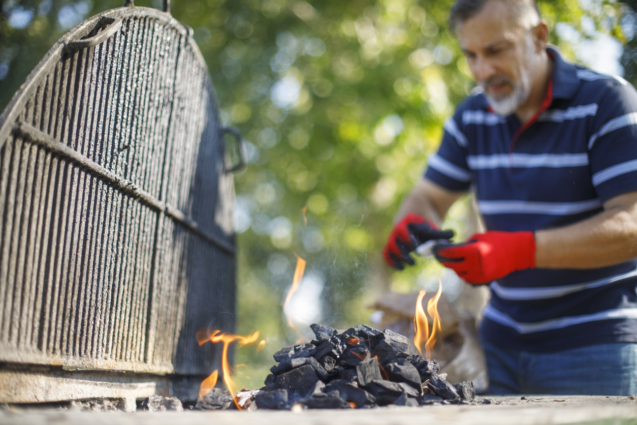 charcoal-grill-safely-being-used